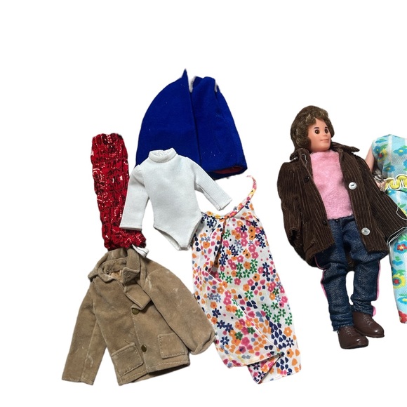 VTG Barbie & Ken set with clothes - Picture 2 of 5